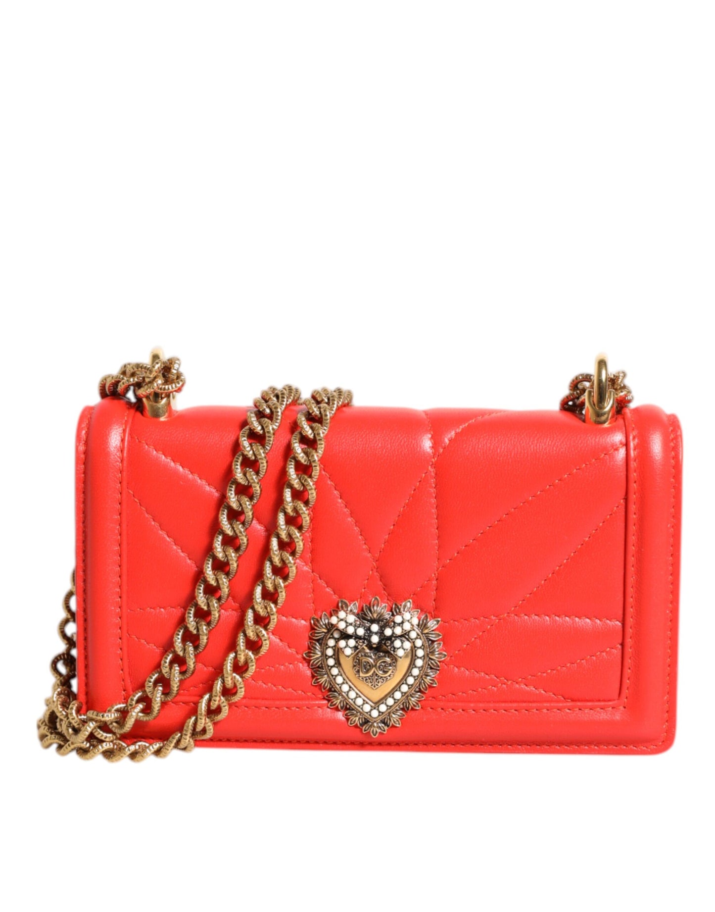 Red quilted handbag with a gold chain and heart-shaped clasp on a white background